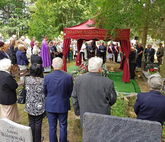 Ostatnie poegnanie Eugeniusza Kdzierskiego - pioniera zagospodarowania Ziem Zachodnich i popularyzatora Midzyzdrojw