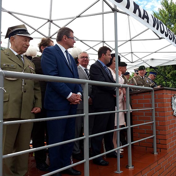 Delegacja byych onierzy 1 Batalionu Szturmowego z Dziwnowa na wicie Jednostki Wojskowej AGAT