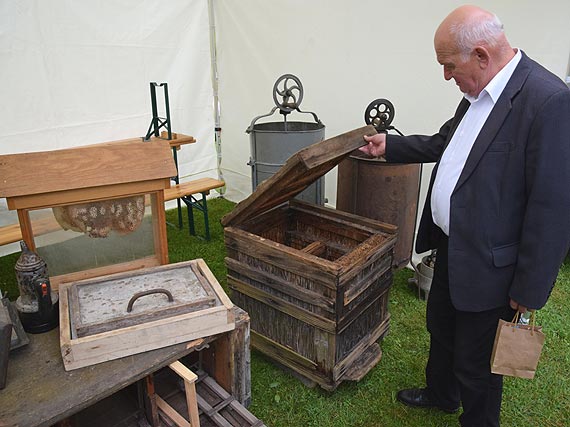 Pszczelarze witowali w Golczewie: Pszczoy hoduj tylko dobrzy ludzie! 