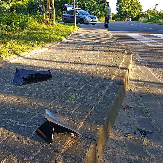 Kobieta ma złamaną nogę, a sprawca gdzieś się ukrywa