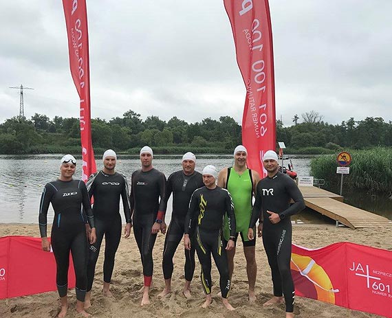 Ratownicy Szczeci�skiego WOPR dla Zachodniopomorskiego Hospicjum dla Dzieci i Doros�ych