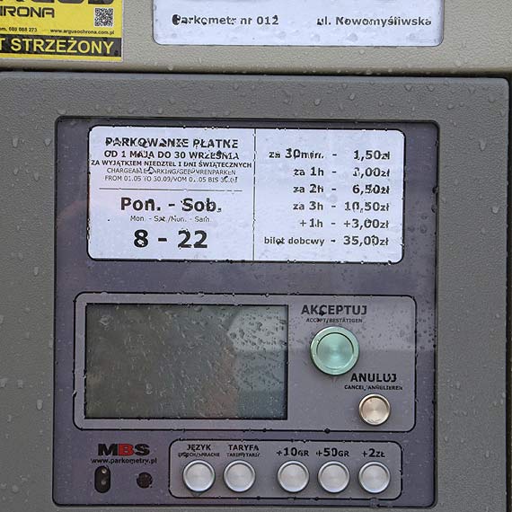 Mieszkaniec pyta, dlaczego Gmina Międzyzdroje nielegalnie pobiera opłaty za parkowanie w soboty? My wyjaśniamy: W tej sprawie zapadł już wyrok!