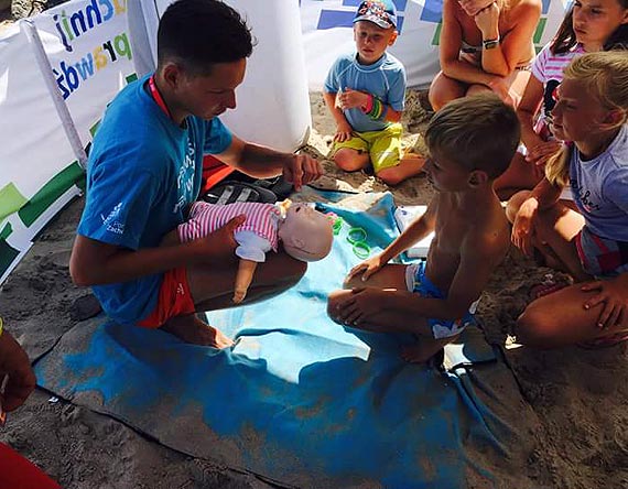 Akcja Trze�wo�� nad wod� w Mielnie 5-6.08