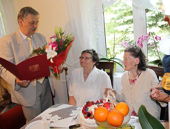 yczenia dla Jubilatki -  Pani Leokadii Aszkieowicz