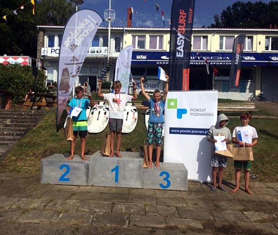 Kacper Jasklski mieszkaniec Kamienia Pomorskiego Wicemistrzem Polski w windsurfing