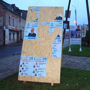 Region: Zrywaj� plakaty i niszcz� banery wyborcze