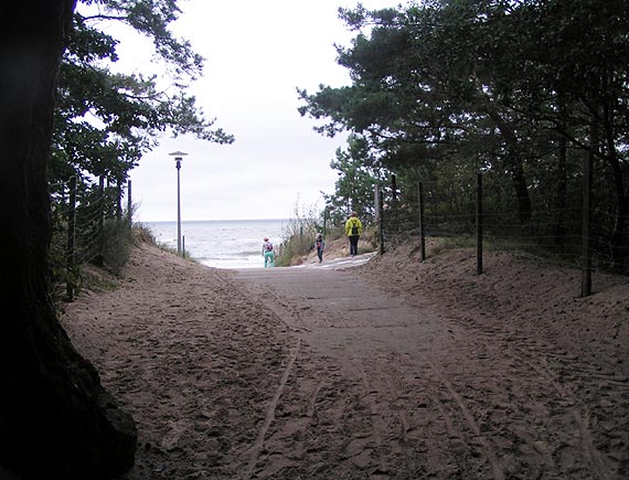 W trosce o bezpieczestwo turystw zbuduj zjazd na pla w Midzyzdrojach