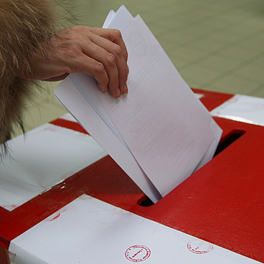 Wybory: Nieoficjalne wyniki g�osowania na burmistrz�w