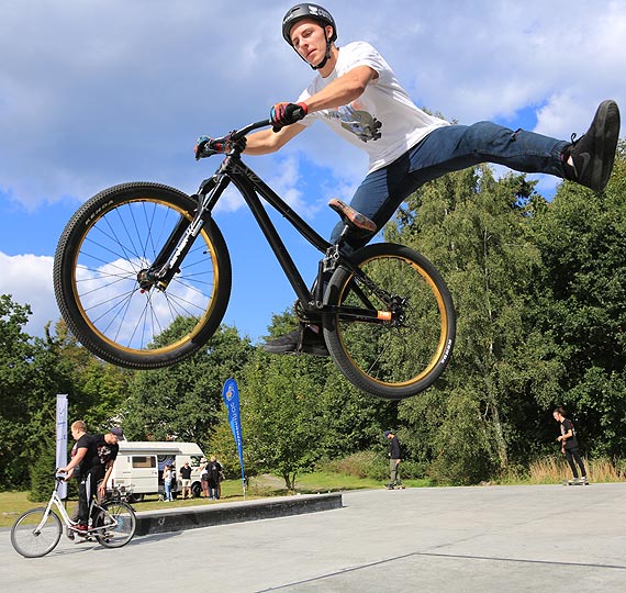 To bya prawdziwa gratka dla fanw skateboardingu! 3 edycja Extreme Cup ju za nami! Zobacz film!