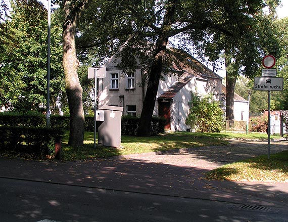 Jeden z budynkw kamieskiego uzdrowiska idzie pod motek