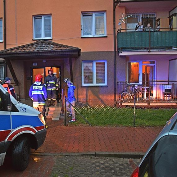 Grzyby w piekarniku byy przyczyn zaalarmowania stray poarnej. Czujno ssiadki uratowaa starszego mczyzn