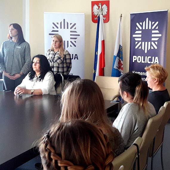 Zosta policjantem- spotkanie w Starostwie Powiatowym w Kamieniu Pomorskim