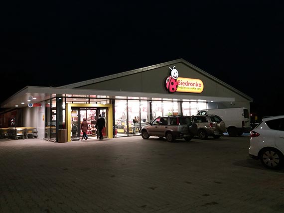 Dwa i p sklepu wielkopowierzchniowego w Dziwnowie