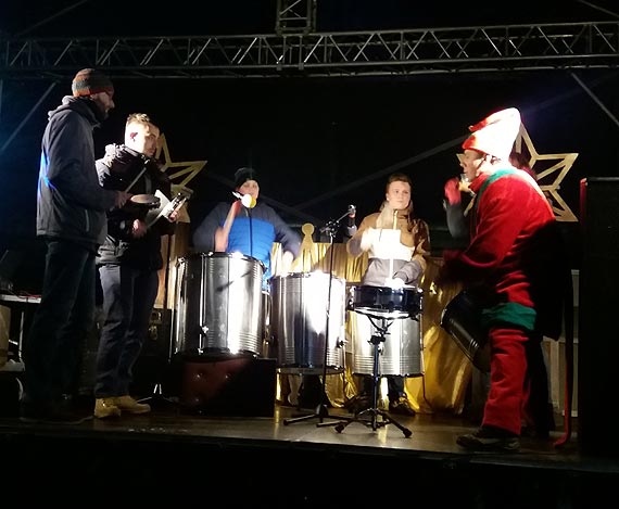 W Dziwnowie Mikoaj zstpi z gry z prezentami dla dzieci 