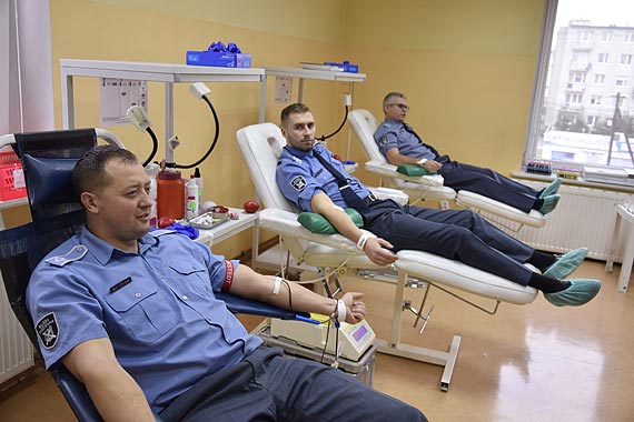 Szczeci�ska S�u�ba Wi�zienna w��czy�a si� w akcj� „NASZA KREW-NASZA OJCZYZNA”