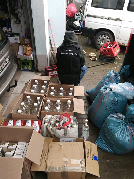 Kolejne nielegalne u�ywki wyeliminowane z rynku