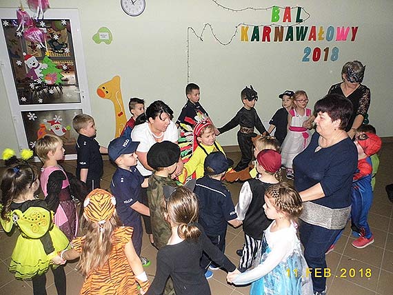 Jak co roku w karnawale wszyscy bawi si doskonale