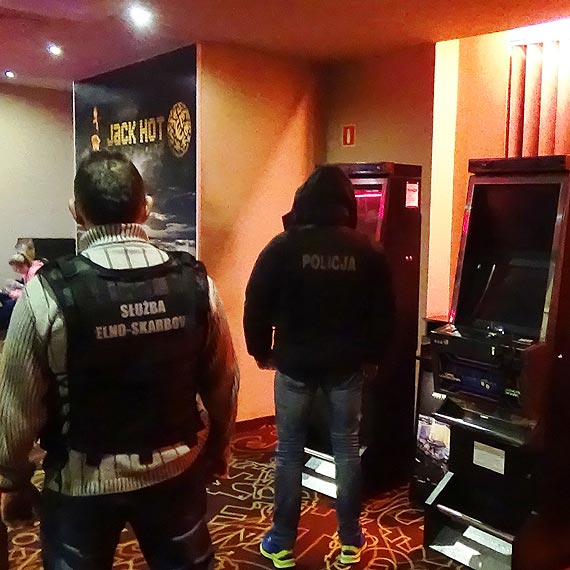 Kolejne automaty wyeliminowane ze szczeci�skiego rynku