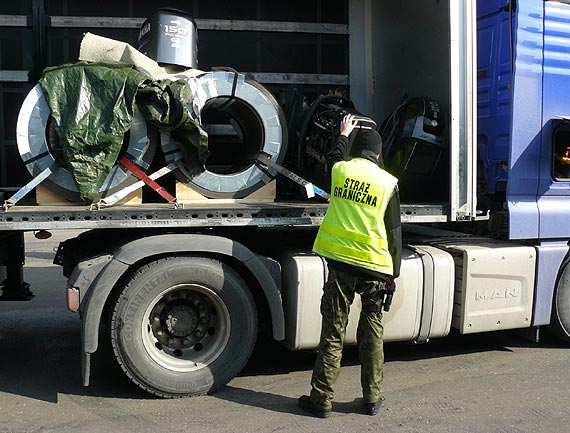 Kradzione silniki zaburtowe ze Szwecji
