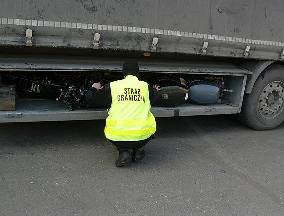 Kradzione silniki zaburtowe ze Szwecji