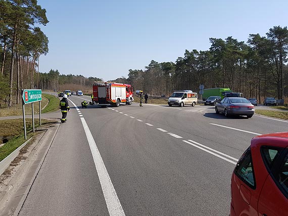 Rowerzysta potrcony przez samochd