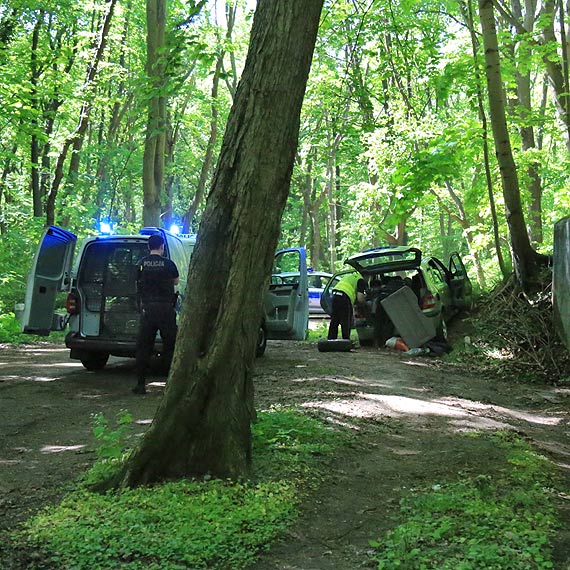 Areszt dla uciekającego samochodem przed policjantami 34-latka z kumulacją przestępstw i wykroczeń