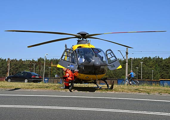 Pilot z Mazur ratuje życie, lądując na skrawkach płaskiej ziemi