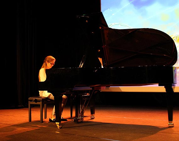 Młodzi pianiści i wokaliści z MDK