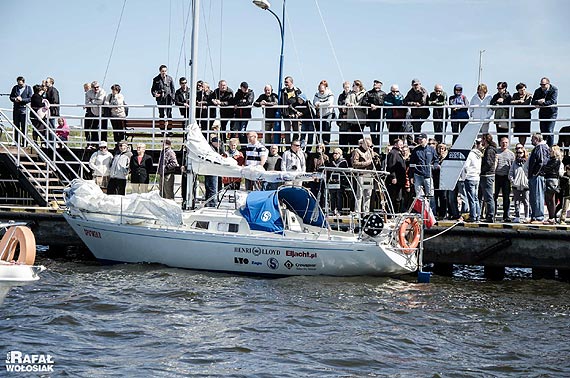 Sputnikiem dookoła Ziemi – Powrót do domu