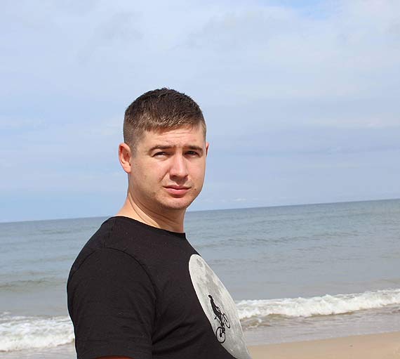 Pomaga� ludziom, teraz sam potrzebuje pomocy. 26-letni stra�ak szuka Dawcy szpiku