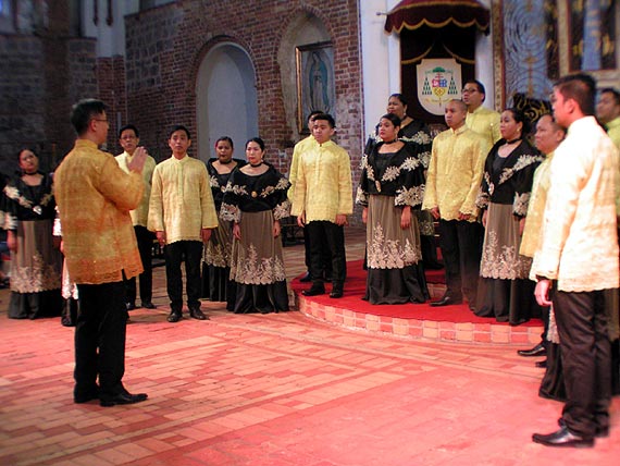 Daniel Strzdaa oraz chr Novo Concertante z Manilii inauguruj 54. Midzynarodowy Festiwal Muzyki Organowej i Kameralnej w Kamieniu Pomorskim