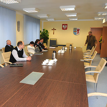 Skandal! Radnym - leniom nale�y si� 830 z� diety