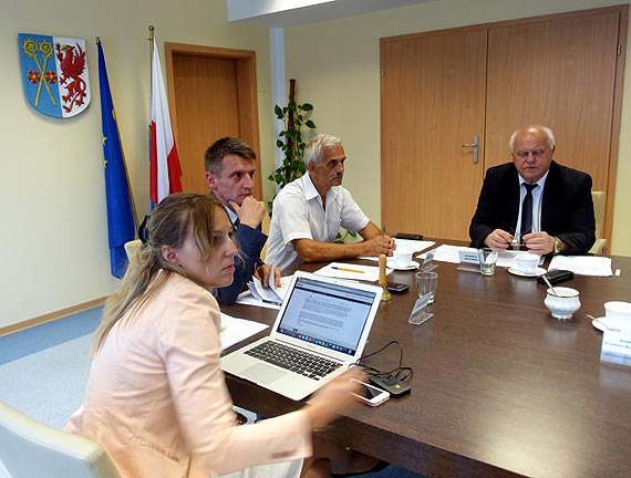 Radni odrzucili projekt uchway Zarzdu Powiatu w sprawie obnienia wynagrodzenia starosty