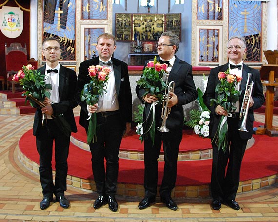 Z kamieskiego festiwalu Dwch organistw i muzyka dawna