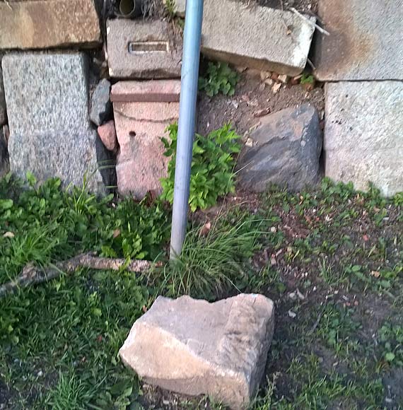 Mieszkaniec Kamienia Pomorskiego tym razem porusza kwesti poniemieckich nagrobkw