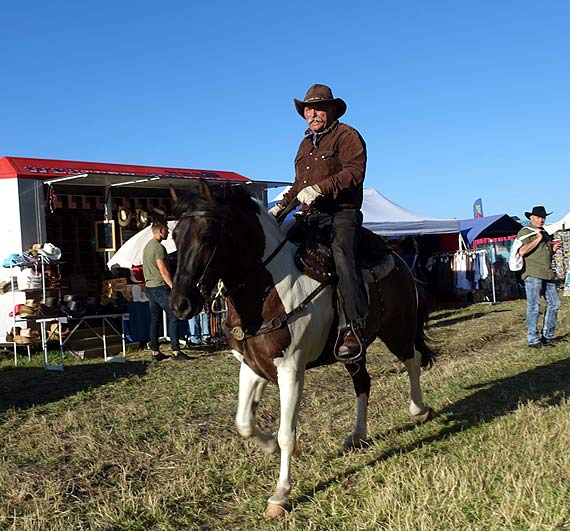 Jessika Lynn zapiewaa podczas 21 Western Piknik w Suominie