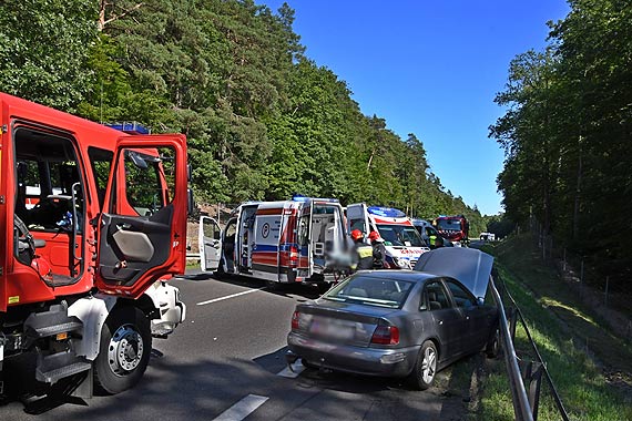 Przez kierowc BMW mogli zgin. Powane zdarzenie drogowe przed Midzyzdrojami. S poszkodowani