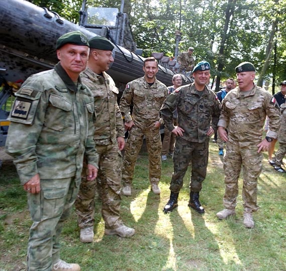 Piciu generaw Wojska Polskiego uczestniczy w IX Festynie Komandosa w Dziwnowie