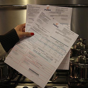 Gazownia przys�a�a podw�jn� faktur� do zap�aty. Mieszka�cy s� oburzeni