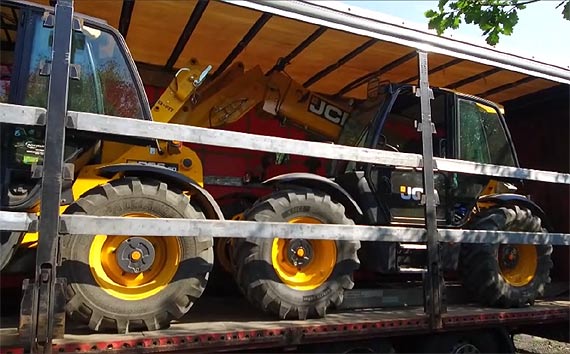 Policjanci odzyskali ukradzione koparko-ładowarki o wartości 150 tyś. euro