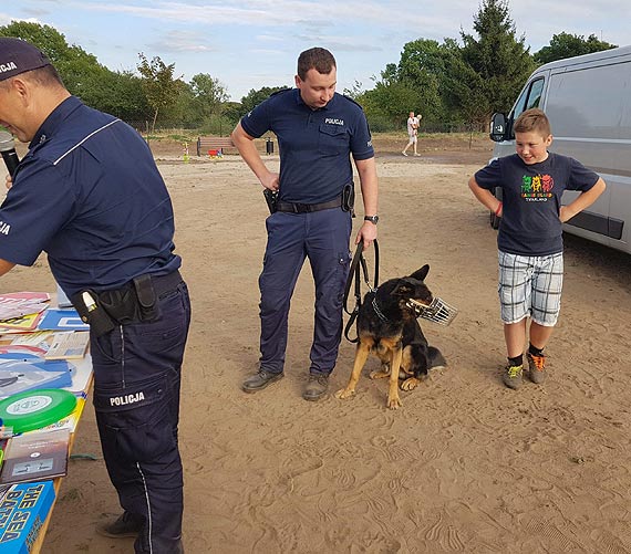 Piknik rodzinny z policjantami