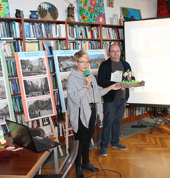 „Mirabelka - kiekujca historia” , czyli warsztaty literacko-plastyczne w midzyzdrojskiej bibliotece
