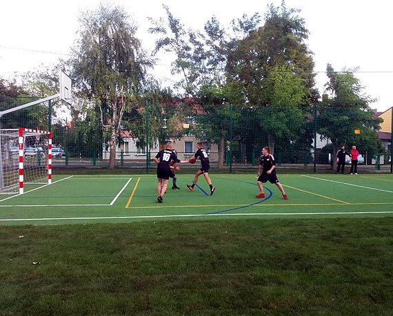 Po 55 latach istnienia Zesp Szk Ponadgimnazjalnych w Wolinie ma wasne boisko sportowe
