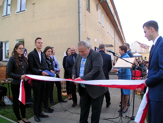 Po 55 latach istnienia Zesp Szk Ponadgimnazjalnych w Wolinie ma wasne boisko sportowe