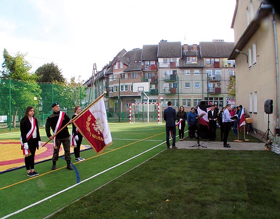 Po 55 latach istnienia Zesp Szk Ponadgimnazjalnych w Wolinie ma wasne boisko sportowe