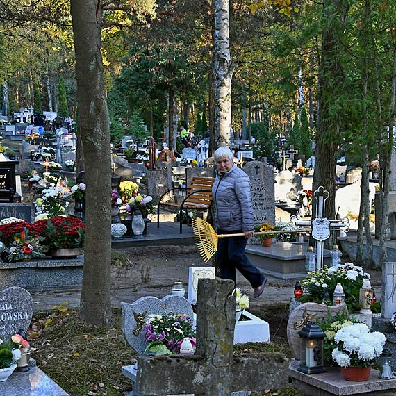 Święta Wszystkich Świętych są dla Polaków szczególne