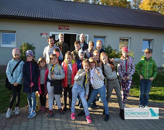Zuchy i harcerze z Midzyzdrojw pomagaj bezdomnym zwierztom
