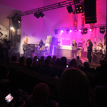 W ko�ciele dali czadu dla Chrystusa