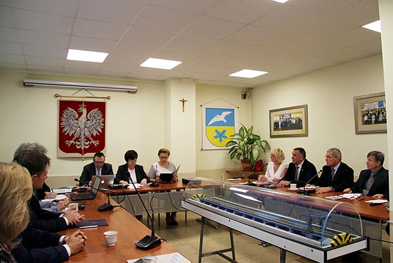 W Dziwnowie radni oraz nowy-stary burmistrz złożyli ślubowanie