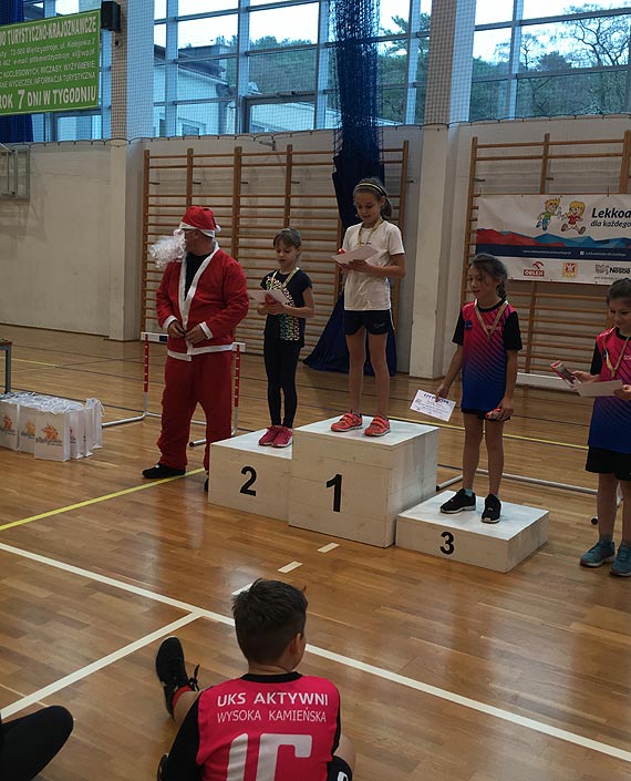 Mikołajki Lekkoatletyczne z UKS Chrobry Międzyzdroje